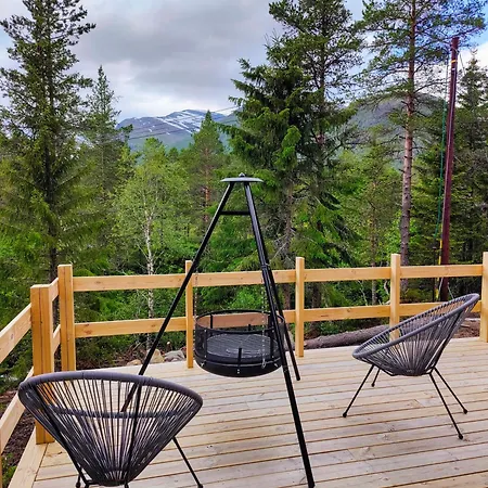 Tronstadbu- 1800s Near Geirangerfjord & Slogen Hike Tatil Evi Hellesylt