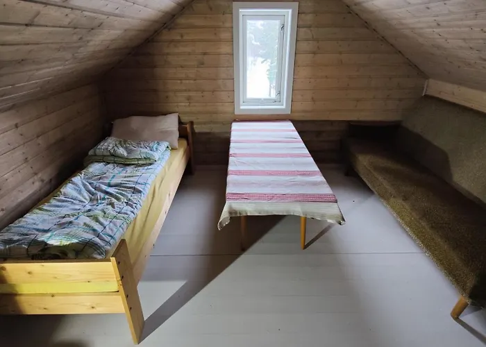 Tronstadbu- 1800s Near Geirangerfjord & Slogen Hike *