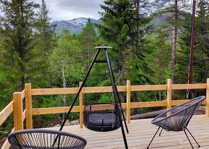 Tronstadbu- 1800s Near Geirangerfjord & Slogen Hike Feriehus Hellesylt